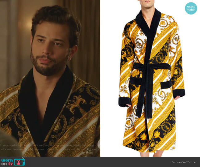 I Heart Baroque Bathrobe by Versace worn by Sam Flores (Rafael de la Fuente) on Dynasty