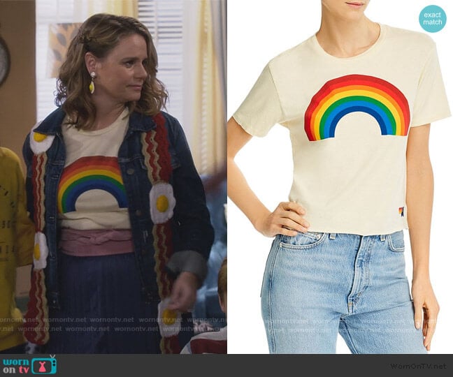 Kimmy’s rainbow print tee on Fuller House