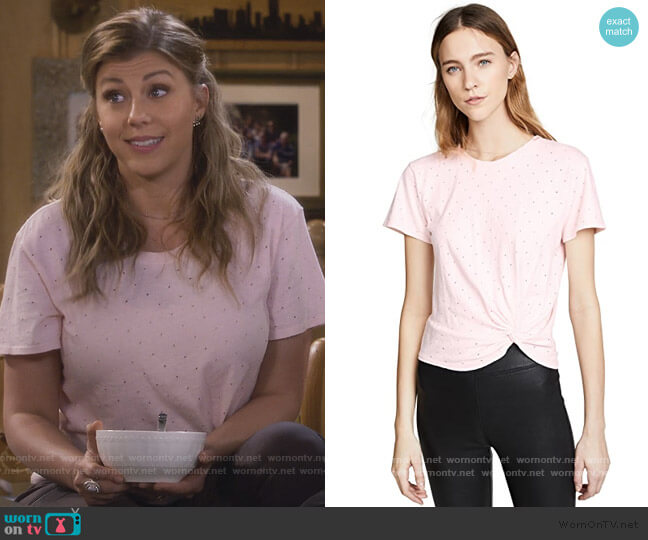 Side Knot Crew Tee by Enza Costa worn by Stephanie Tanner (Jodie Sweetin) on Fuller House