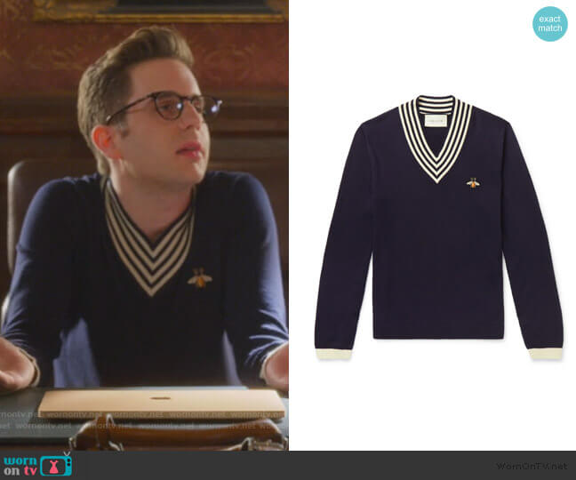 V-neck wool knit with bee by Gucci worn by Payton Hobart (Ben Platt) on The Politician