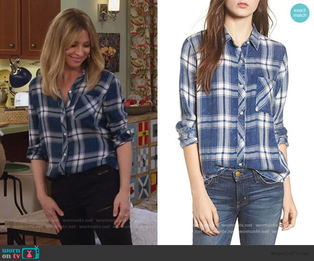 Hunter Plaid Shirt by Rails worn by Jennifer Cooper (Jolie Jenkins) on Alexa & Katie