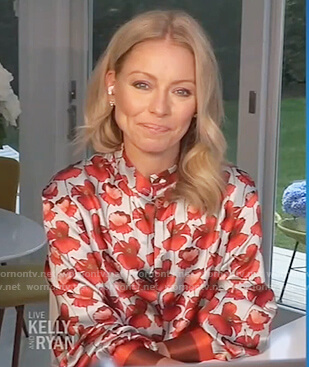 Kelly’s poppy print blouse on Live with Kelly and Ryan