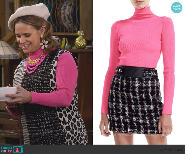 Malangou Ribbed Turtleneck Sweater by Maje worn by Kimmy Gibbler (Andrea Barber) on Fuller House