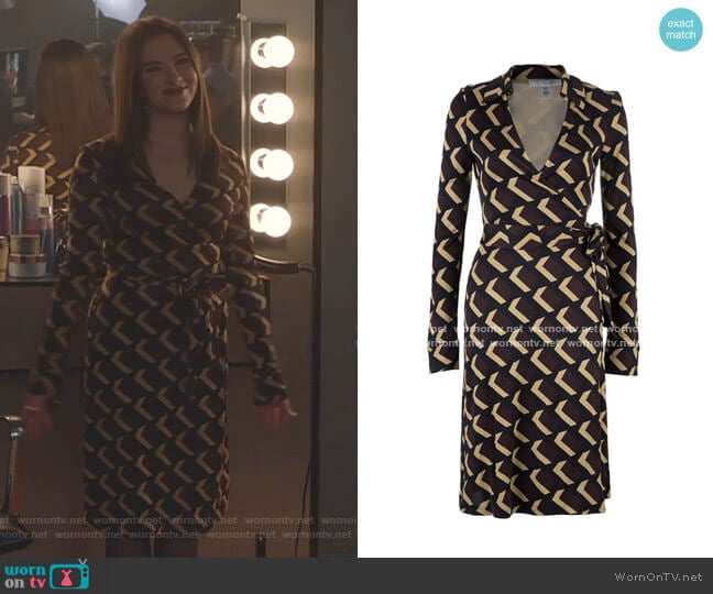 WornOnTV: Jane’s brown geometric print wrap dress on The Bold Type ...