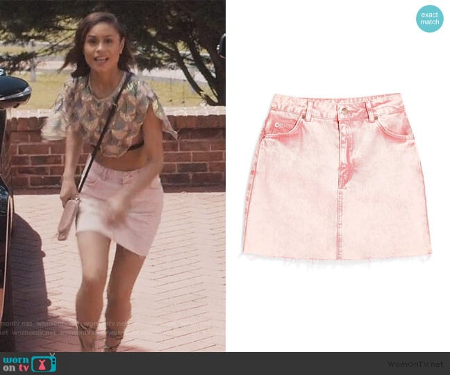 Denim Frayed Mini Skirt by Topshop worn by Sophia Greenleaf (Desiree Ross) on Greenleaf