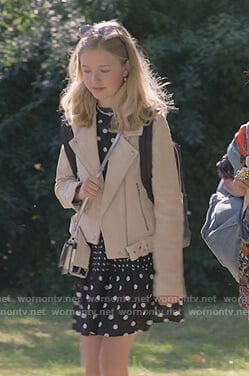 Stacey’s beige suede moto jacket on The Baby-Sitters Club on The Baby-Sitters Club