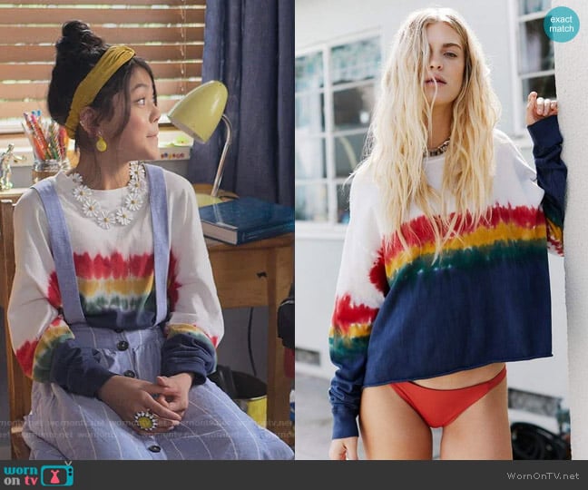 Daydreamer Rainbow Wash Tee worn by Claudia Kishi (Momona Tamada) on The Baby-Sitters Club