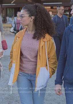 Mary-Anne’s yellow colorblock windbreaker jacket on The Baby-Sitters Club