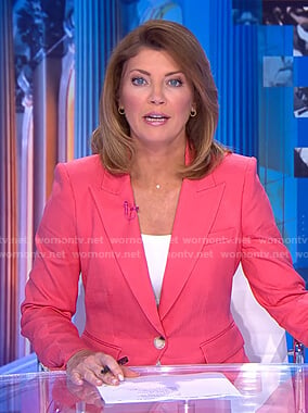 Norah’s pink blazer on CBS Evening News