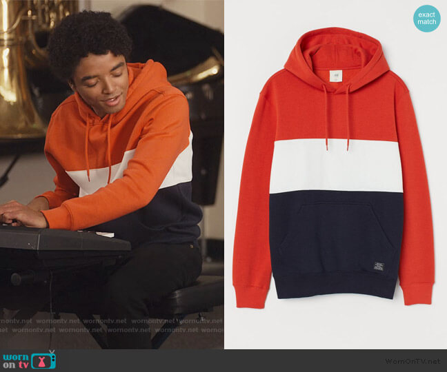 WornOnTV: Noah's colorblock hoodie on Trinkets | Clothes and 