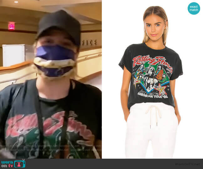 Rolling Stones Sold Out '81 Tee by Madeworn worn by Kelly Clarkson  on The Kelly Clarkson Show