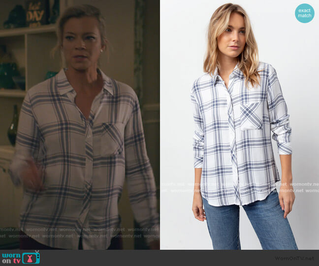 Hunter Shirt by Rails in White Storm worn by Barbara Whitmore (Amy Smart) on Stargirl