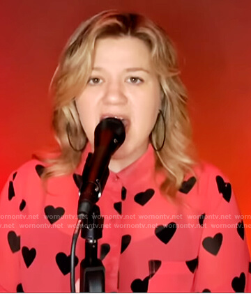 Kelly’s pink heart print blouse on The Kelly Clarkson Show