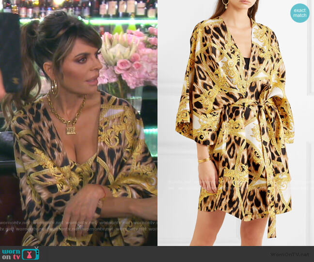 Printed Silk Robe by Versace worn by Lisa Rinna on The Real Housewives of Beverly Hills