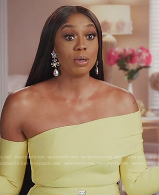 Wendy’s yellow off shoulder dress on The Real Housewives of Potomac