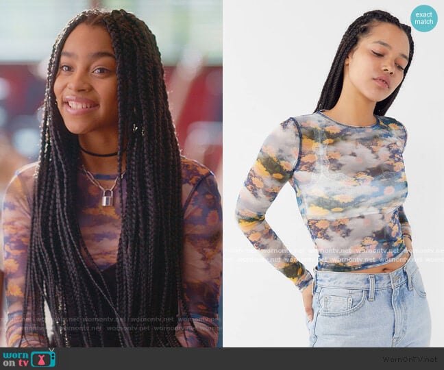 Mona Sheer Mesh Long Sleeve Top by Urban Outfitters worn by Flynn (Jadah Marie) on Julie and the Phantoms