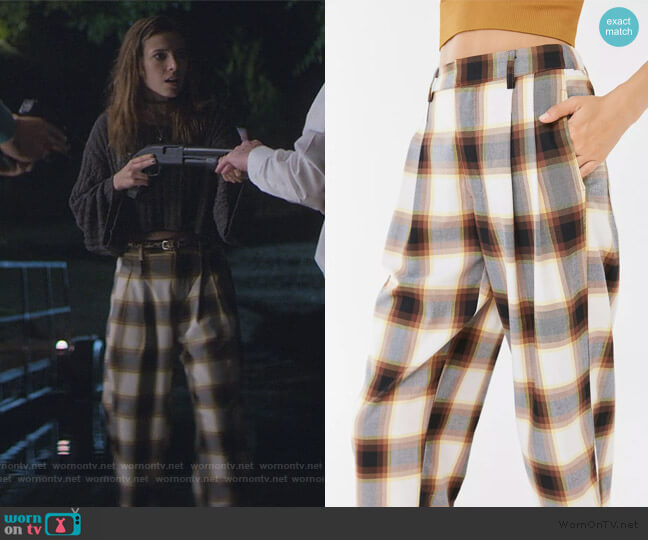 Dalton Pleated Mid-Rise Trouser Pant by Urban Outfitters worn by Blair Wesley (Anjelica Bette Fellini) on Teenage Bounty Hunters