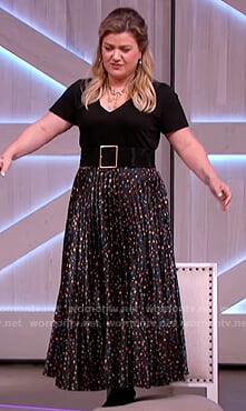 Kelly’s black floral pleated skirt on The Kelly Clarkson Show