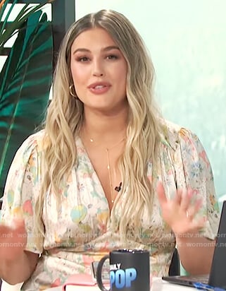 Carissa’s white floral print dress on E! News Daily Pop