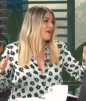 Carissa’s light green printed blouse on E! News Daily Pop