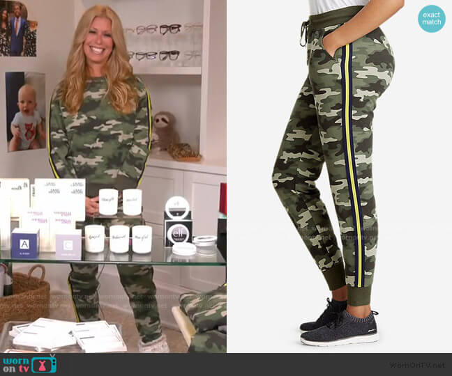  Cozy Camp Side-Stripe Joggers by Eddie Bauer  worn by Jill Martin on Today