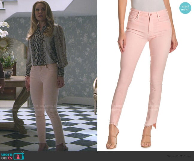 The Looker Frayed Step Hem Ankle Skinny Jeans by Mother worn by Debbie Wesley (Virginia Williams) on Teenage Bounty Hunters