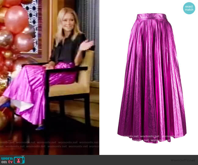 Metallic maxi skirt by Christopher Kane worn by Kelly Ripa on Live with Kelly and Mark