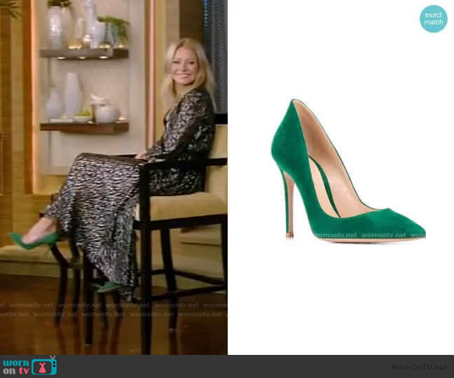 Ellipsis Pointed Pumps by Gianvito Rossi worn by Kelly Ripa on Live with Kelly and Mark