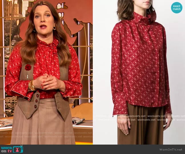 Karligraphy motif foulard collar blouse by Fendi worn by Drew Barrymore on The Drew Barrymore Show