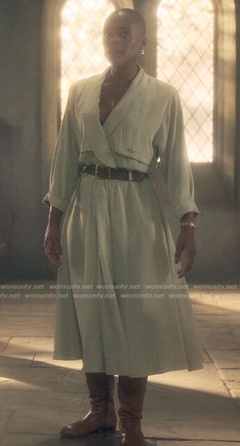 Hannah’s mint green linen dress on The Haunting of Bly Manor