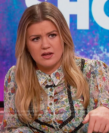 Kelly’s floral lace trim shirtdress on The Kelly Clarkson Show
