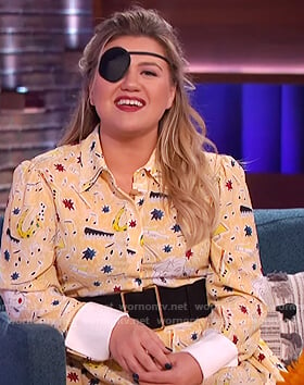 Kelly’s yellow printed shirtdress on The Kelly Clarkson Show