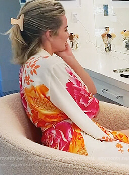 Khloe's white floral robe on Keeping Up with the Kardashians