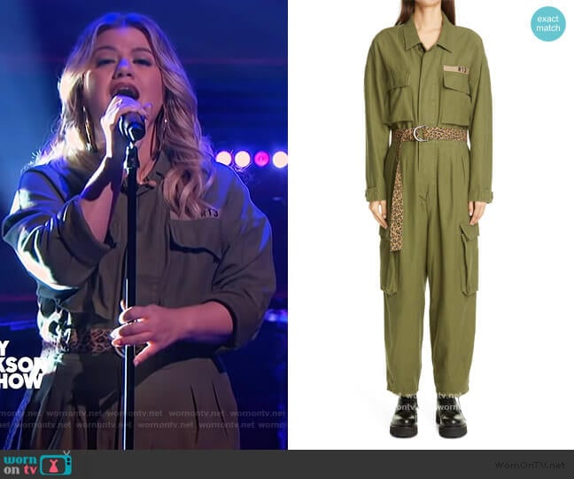 WornOnTV Kelly s green utility jumpsuit on The Kelly Clarkson