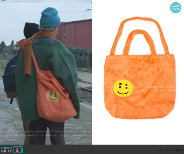 Smiley Face Fleece Tote Bag by Cactus Plant Flea Market worn by Fraser Wilson (Jack Dylan Grazer) on We Are Who We Are