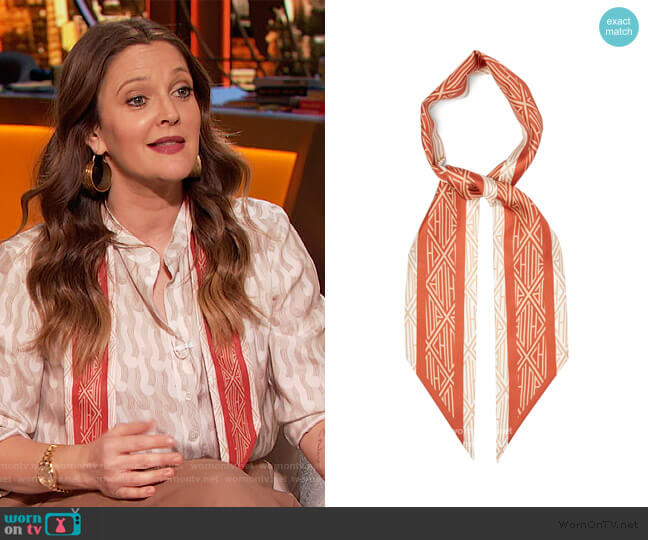 Geometric-print silk-twill scarf by Chloe worn by Drew Barrymore  on The Drew Barrymore Show