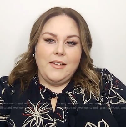 Chrissy Metz’s black floral keyhole dress on Live with Kelly and Ryan