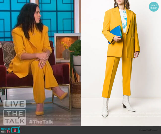 boxy fit structured shoulder blazer and pants by Dorothee Schumacher worn by Rumer Willis on The Talk