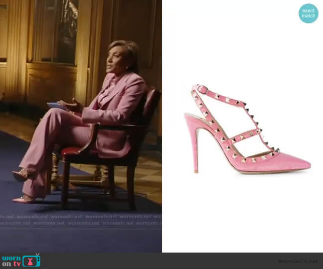 Rockstud pumps by Valentino worn by Robin Roberts on Good Morning America