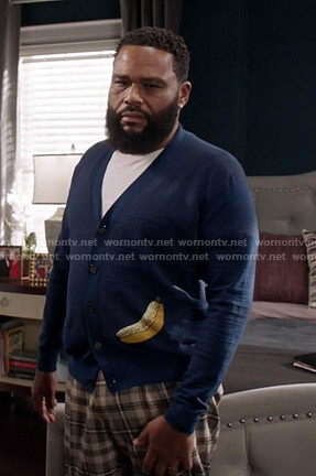 Andre’s navy banana print cardigan on Black-ish