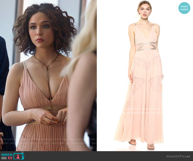 Elena’s pink pleated gown on The Undoing