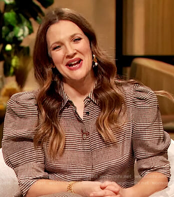 Drew’s plaid puff top and pants on The Drew Barrymore Show