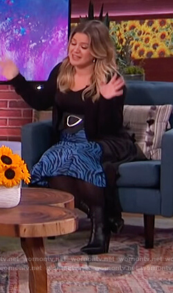 Kelly’s blue zebra stripe skirt on The Kelly Clarkson Show