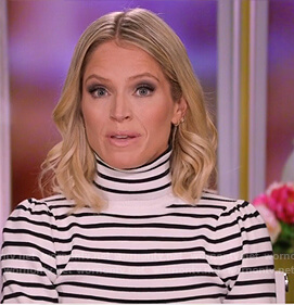 Sara’s striped turtleneck sweater on The View