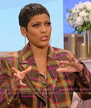 Tamron’s green plaid blazer on Tamron Hall Show