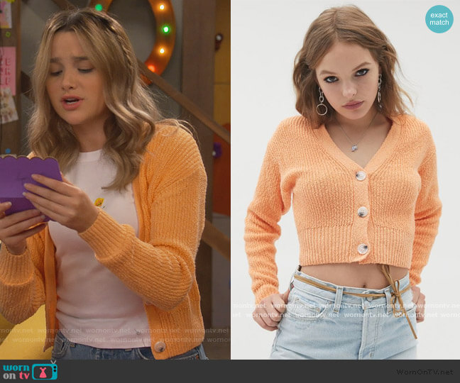Kennedy Ribbed Cropped Cardigan by Urban Outfitters worn by Lex (Jules LeBlanc) on Side Hustle