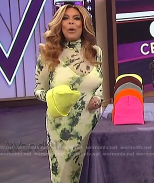 Wendy’s green tie dye dress on The Wendy Williams Show