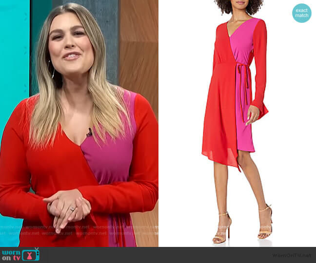 WornOnTV: Carissa’s two tone wrap dress on E! News Daily Pop | Carissa ...