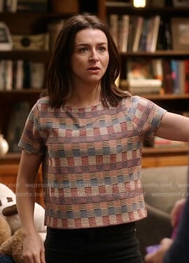 Amelia's checked short sleeve top on Greys Anatomy