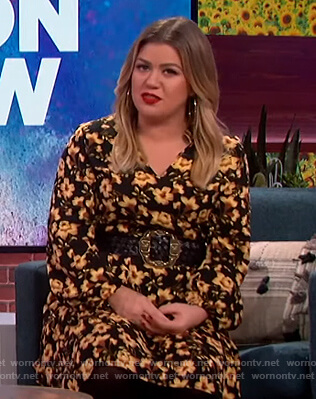 Kelly’s black floral dress on The Kelly Clarkson Show